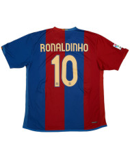 Ronaldinho 10 Barcelona Home Jersey 2006/07