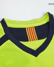 Retro Barcelona Away Jersey 2005/06