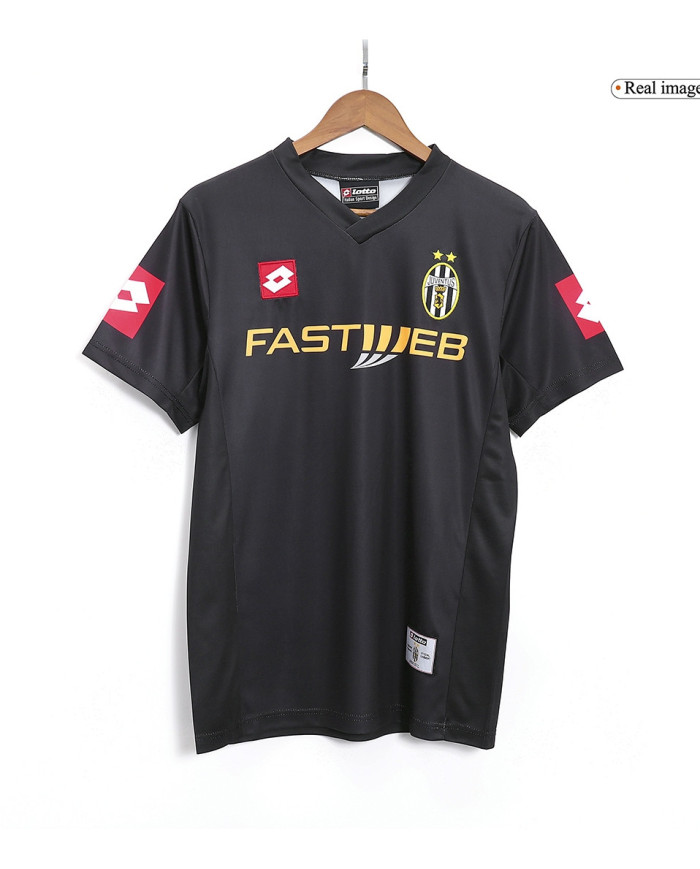 Retro Juventus Away Jersey 2001/02
