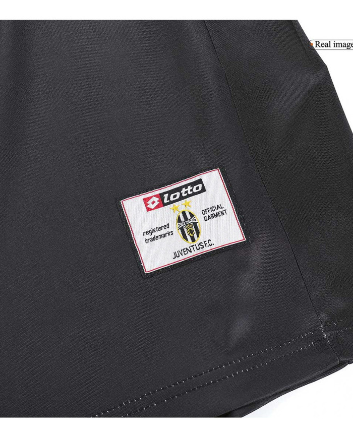 Retro Juventus Away Jersey 2001/02