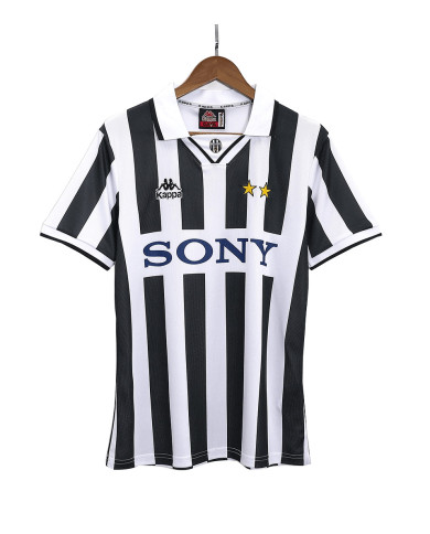 Retro Juventus Home Jersey 1996/97 Retro Juventus Home Jersey 1996/97