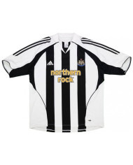 Retro Newcastle United Home Jersey 2005/06