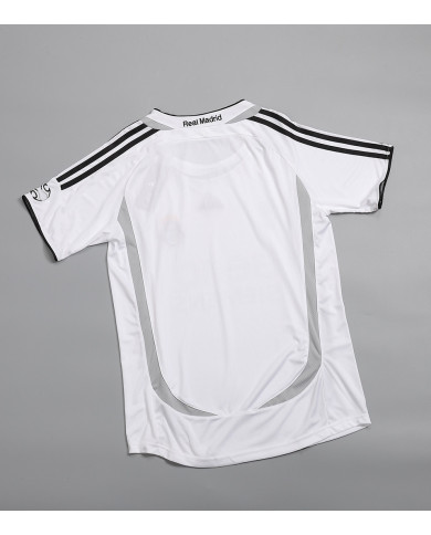 Retro Real Madrid Home Jersey 2006/07