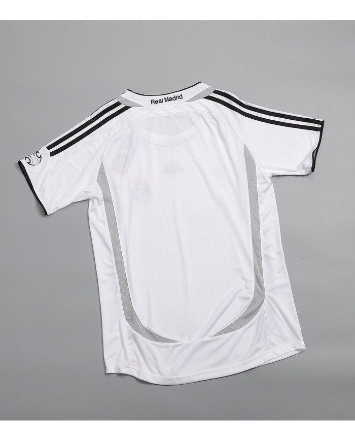 Retro Real Madrid Home Jersey 2006/07