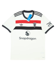 B.FERNANDES 8 Manchester United Third Jersey 2024/25 - Man United Font