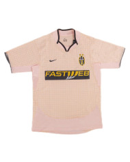 Retro Juventus Away Jersey 2003/04